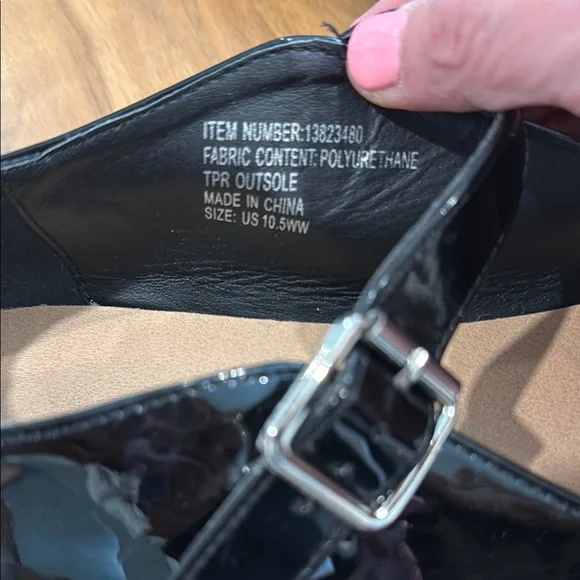 Torrid Black Patent Flats - Picture 7 of 14